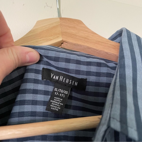 Van Heusen Dress Shirt XL - Picture 3 of 4